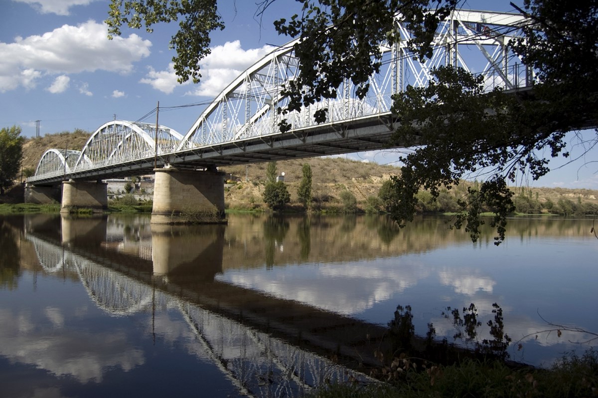 Puente de Hierro de Coria